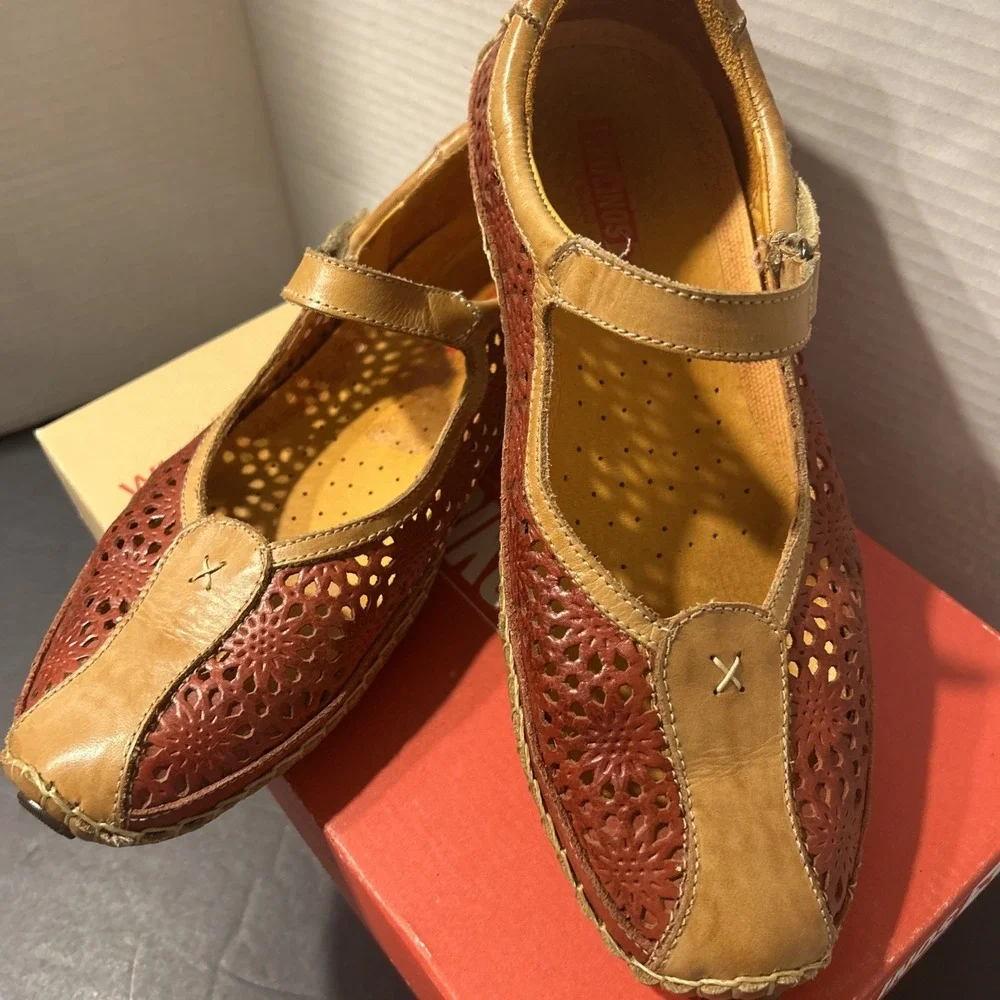 PIKOLINOS Sandia Mary Jane Red Tan Size 39 Leather Flats Women's Shoes In Box